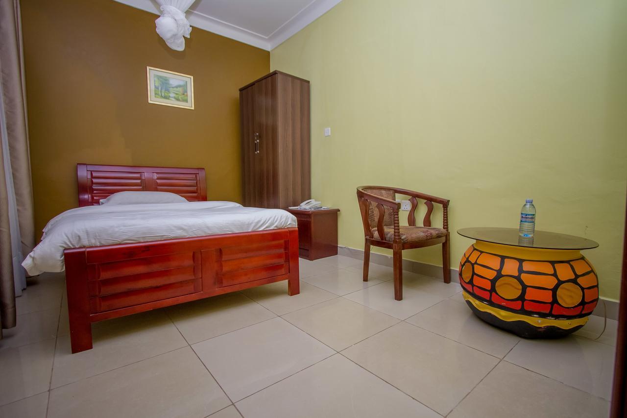Tuzza Hotel Bushenyi 외부 사진